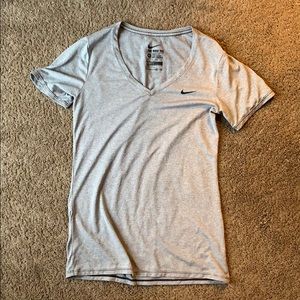 The Nike Tee - DRI FIT